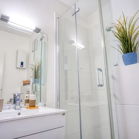 Apartment Homefy Mit Aufzug Und Parkplatz